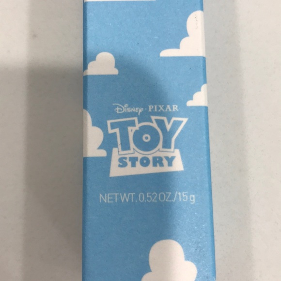 Innisfree Lipbalm - Picture 11 of 15